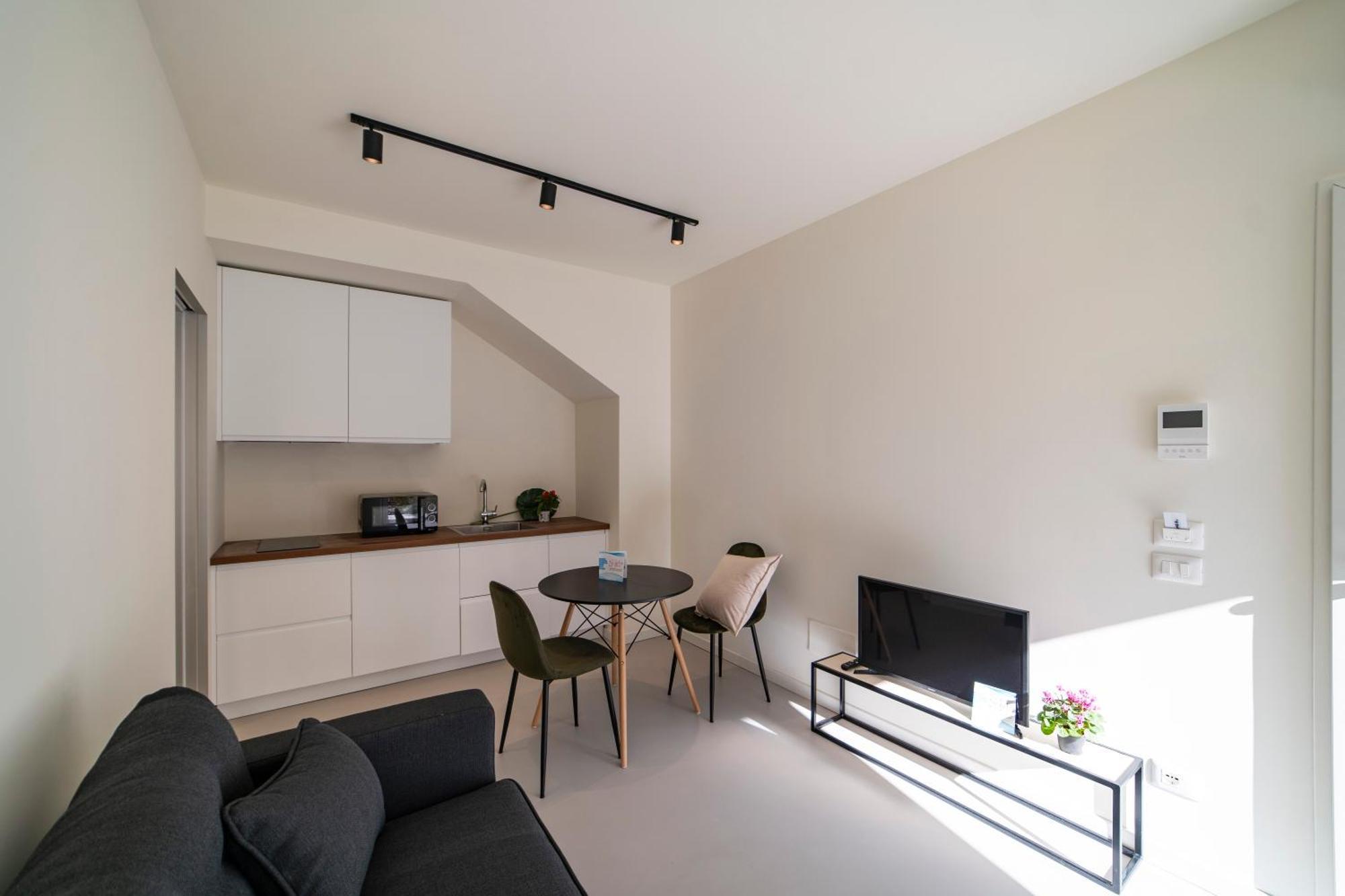 Aparthotel Via Vittorio Veneto 468 Chiari Pokoj fotografie