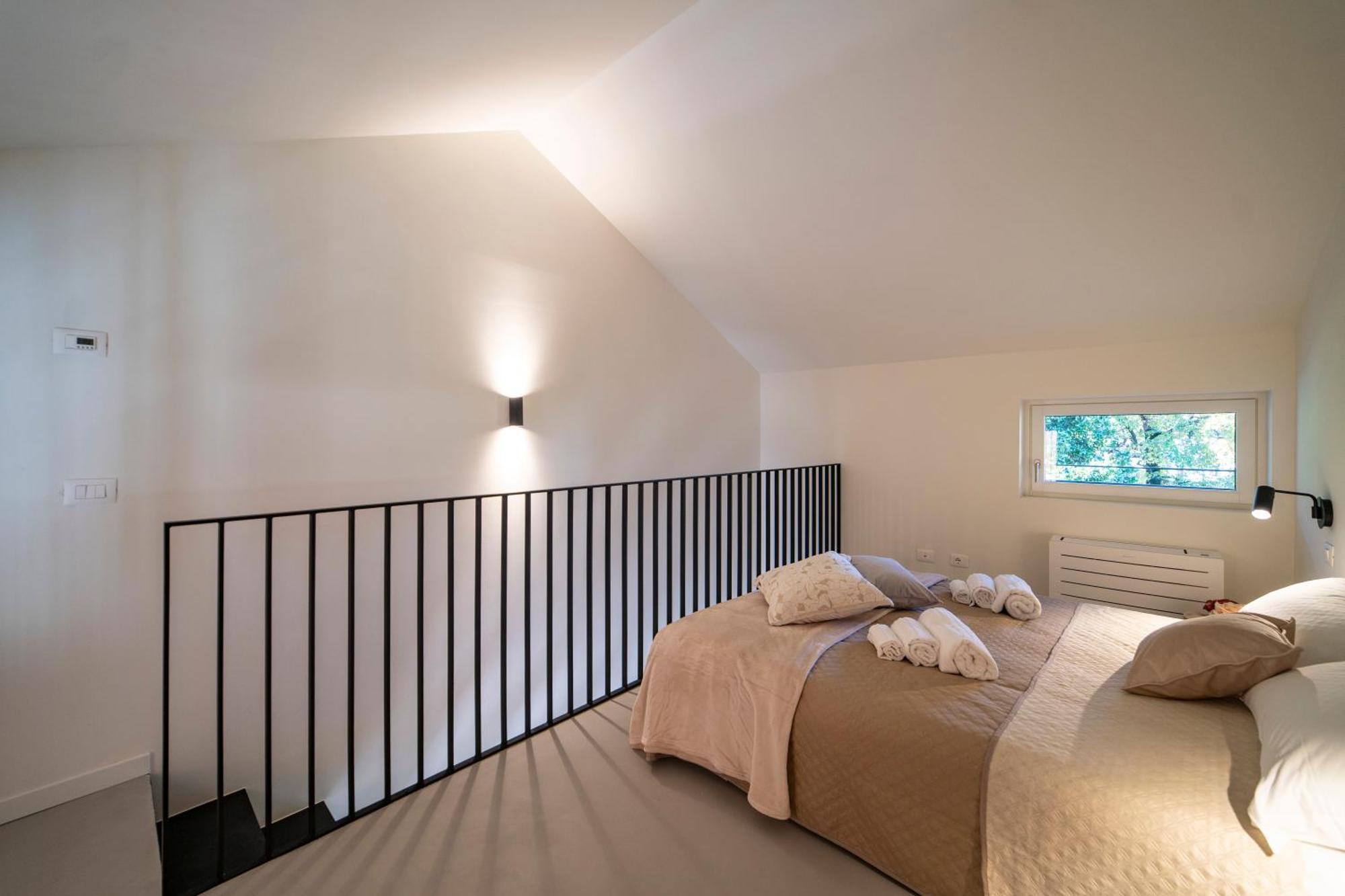Aparthotel Via Vittorio Veneto 468 Chiari Pokoj fotografie
